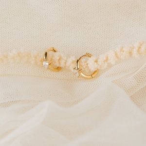 Caitlyn Minimalist Hoop Earrings